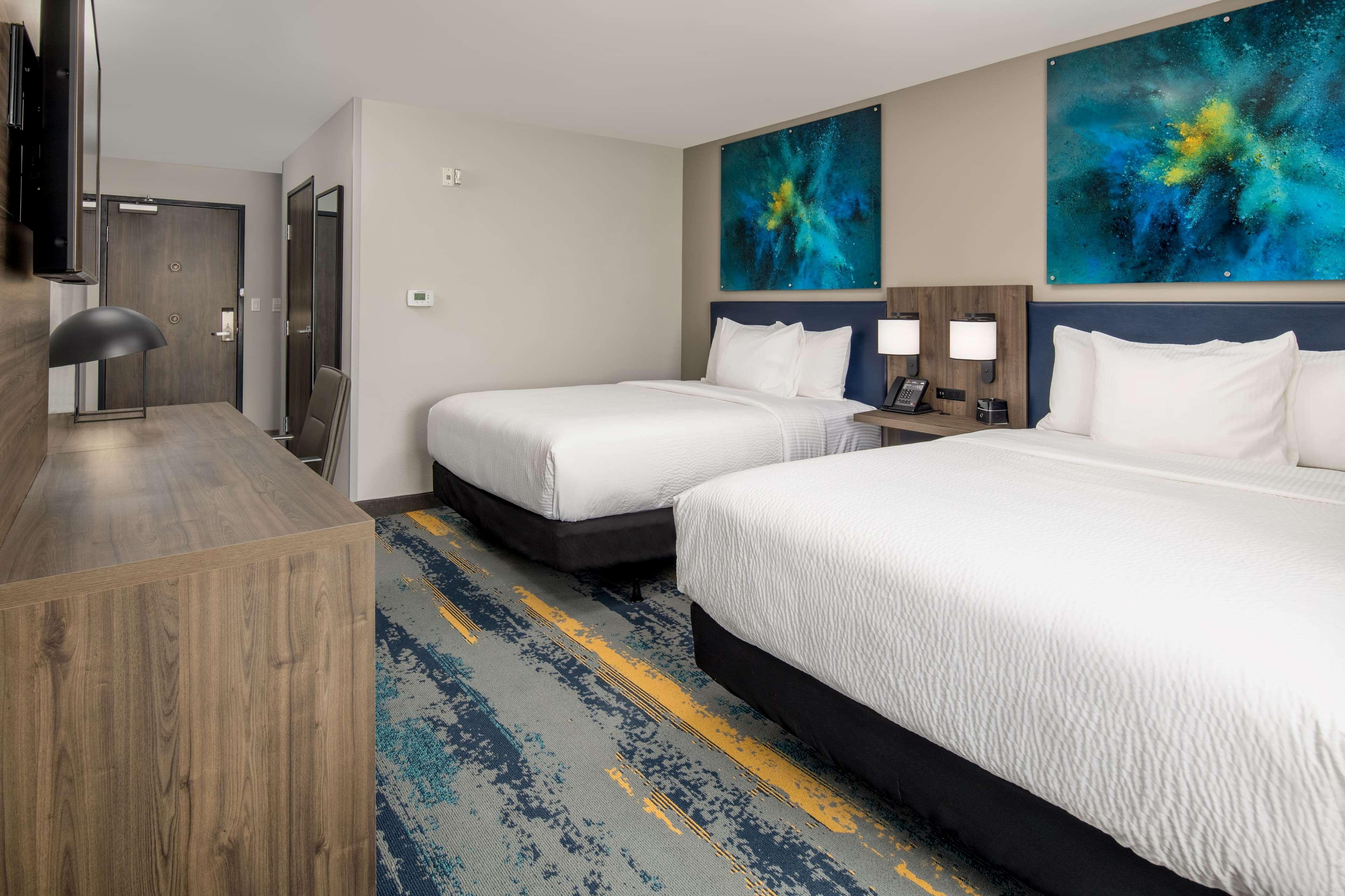 La Quinta Inn & Suites By Wyndham Spokane Downtown Экстерьер фото