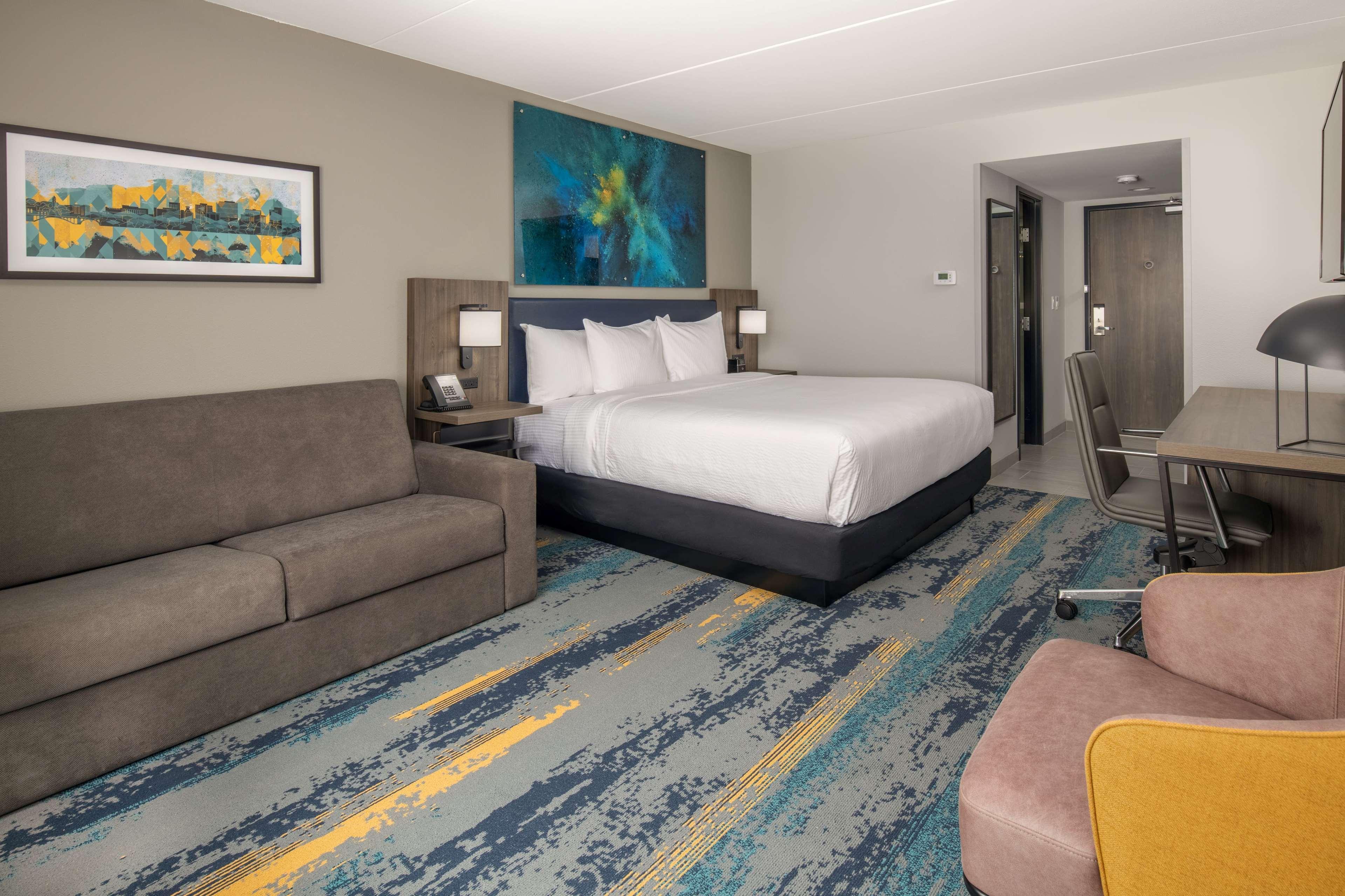 La Quinta Inn & Suites By Wyndham Spokane Downtown Экстерьер фото