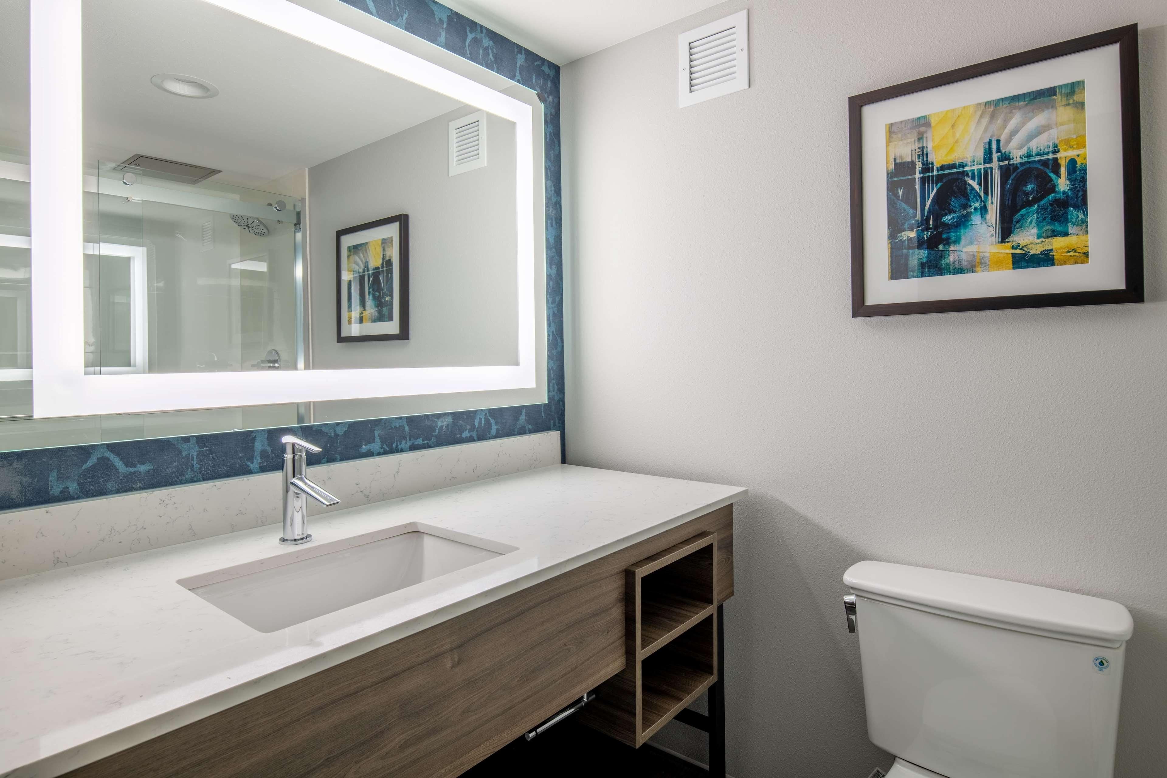 La Quinta Inn & Suites By Wyndham Spokane Downtown Экстерьер фото
