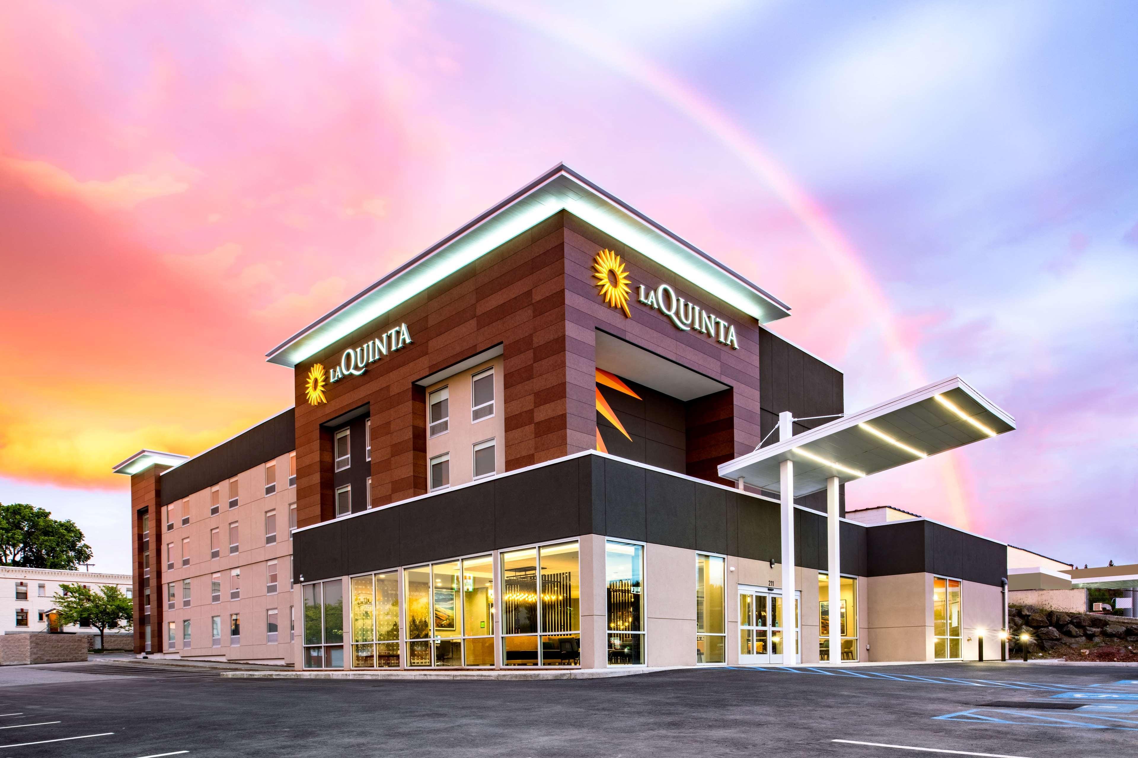 La Quinta Inn & Suites By Wyndham Spokane Downtown Экстерьер фото