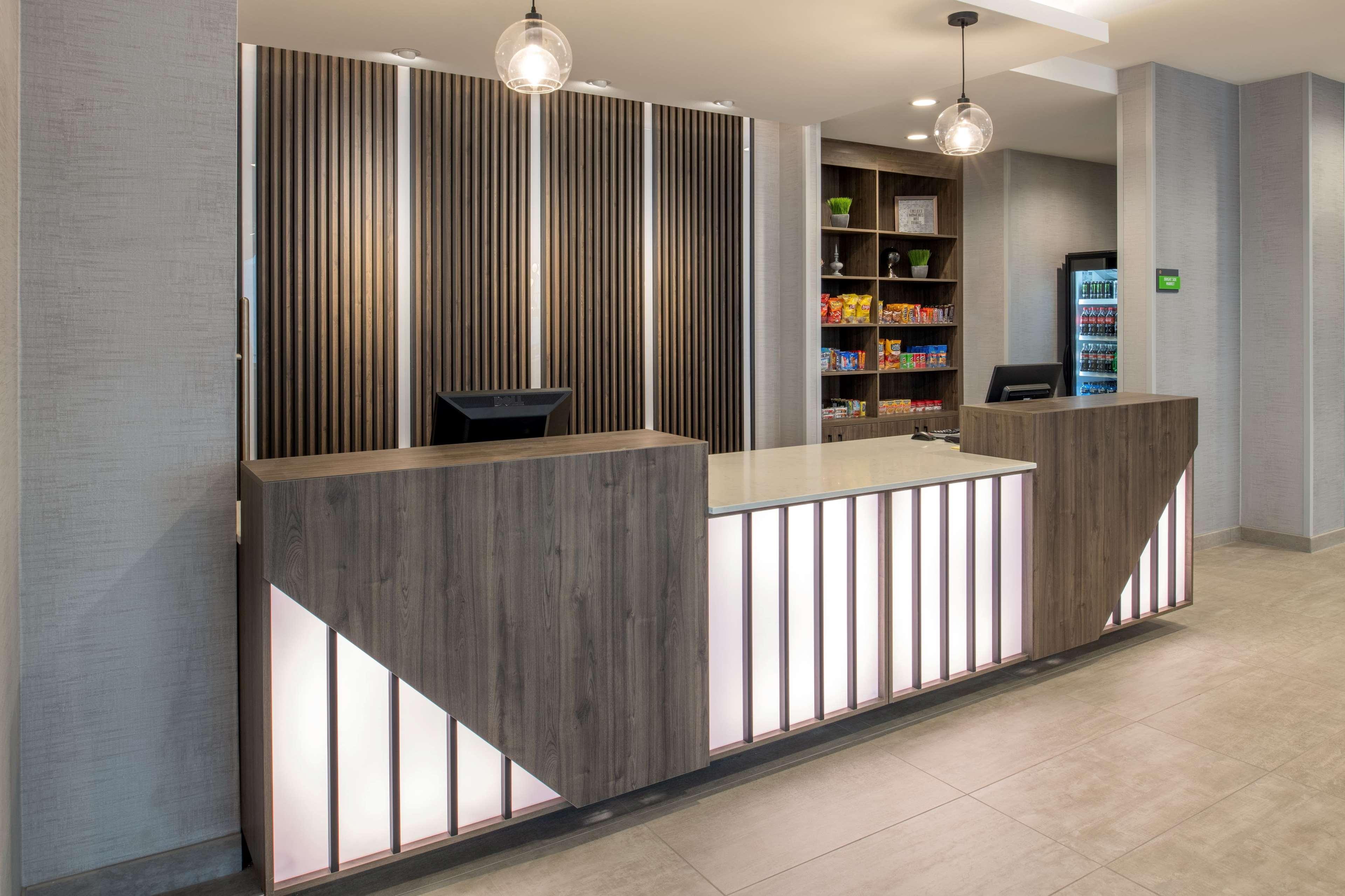 La Quinta Inn & Suites By Wyndham Spokane Downtown Экстерьер фото