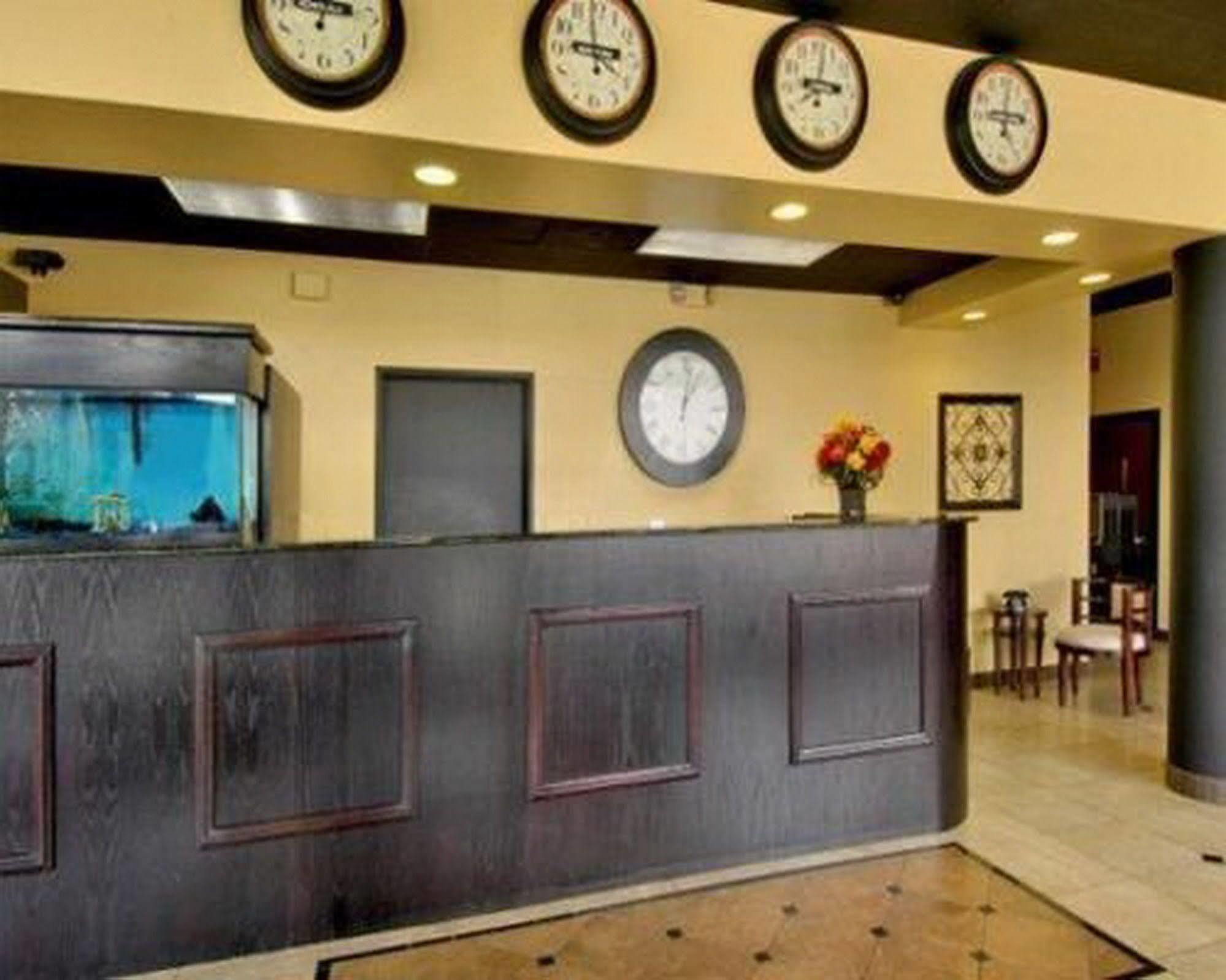 La Quinta Inn & Suites By Wyndham Spokane Downtown Экстерьер фото