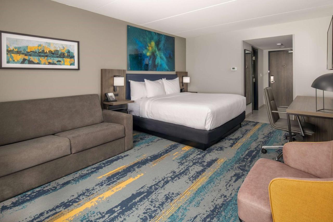 La Quinta Inn & Suites By Wyndham Spokane Downtown Экстерьер фото