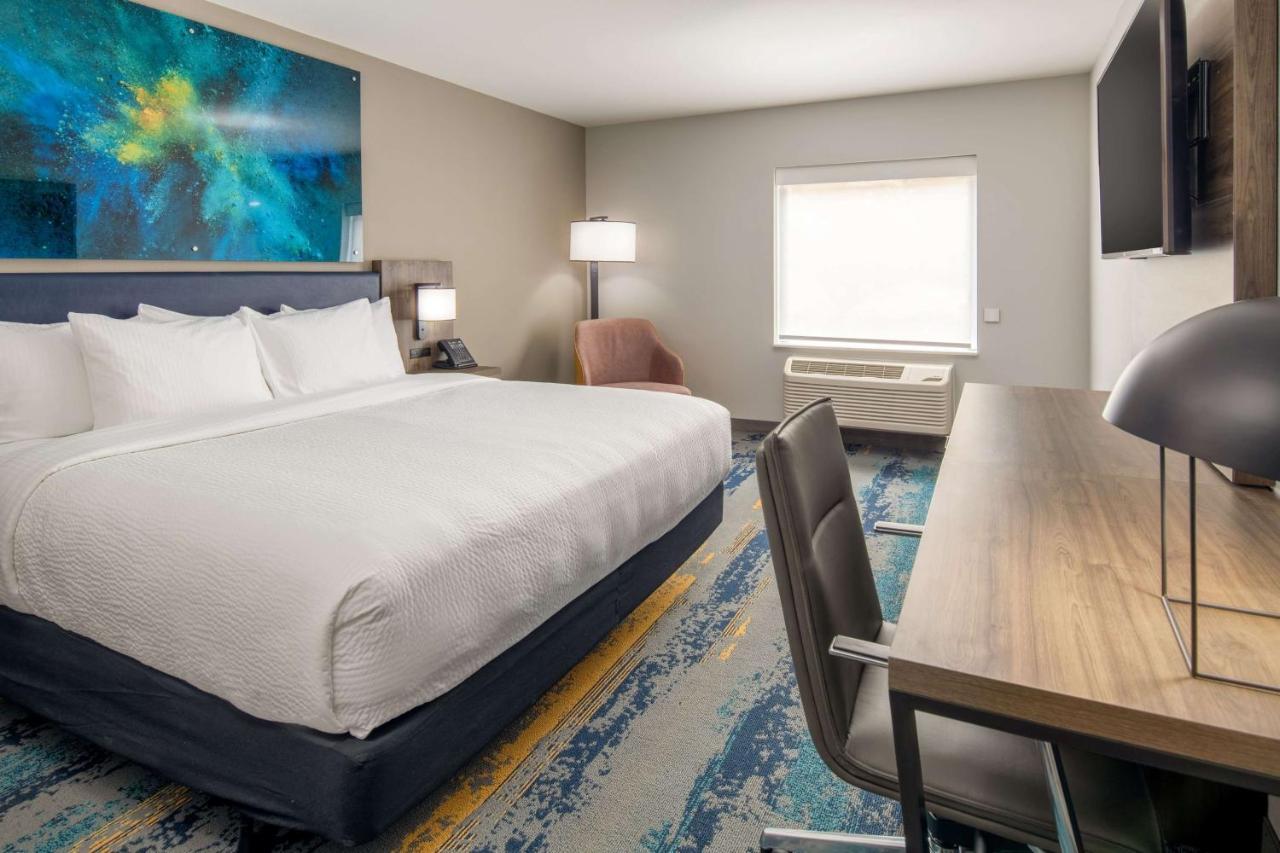 La Quinta Inn & Suites By Wyndham Spokane Downtown Экстерьер фото